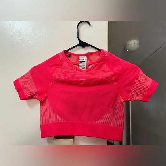 Gymshark crop top - Picture 1 of 3